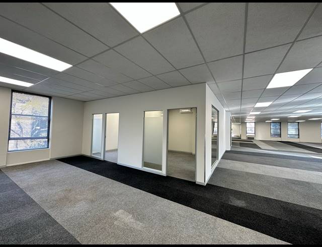2,000M² OFFICE TO LET IN ROSEBANK